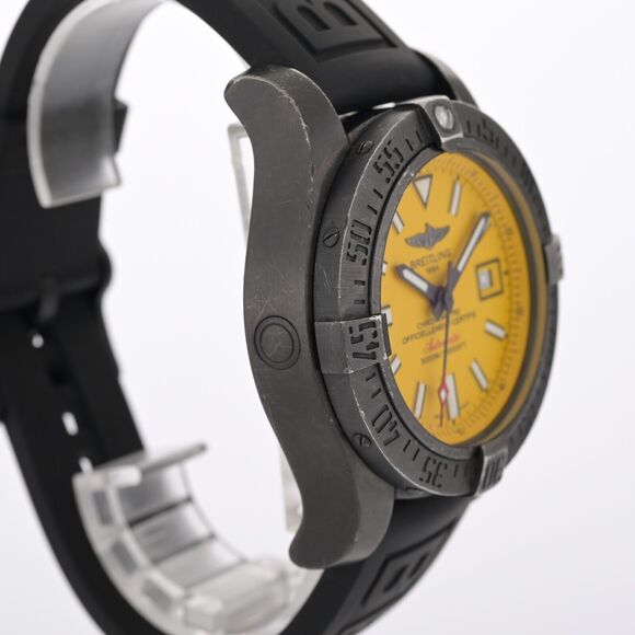 Breitling Avenger II Seawolf Blacksteel M17331 Yellow 45mm Men's Watch +B&P - Picture 5 of 12
